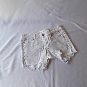American Eagle outfitters white jean shorts stretch